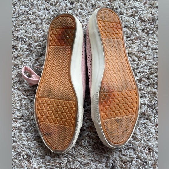 Shoes - Picture 2 of 6